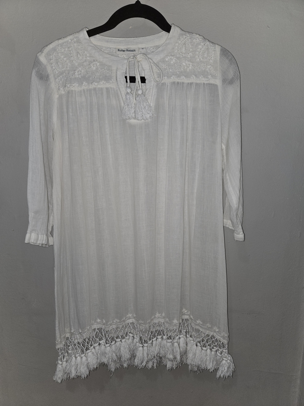 Roller Rabbit Ivory Tassel Crochet Hem Tunic